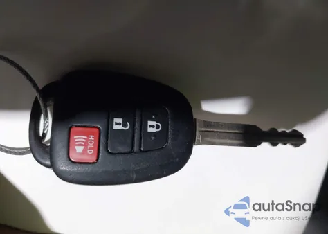 2018 Toyota Rav4 Le из США, поврежденный, VIN 2T3BFREV0JW746431